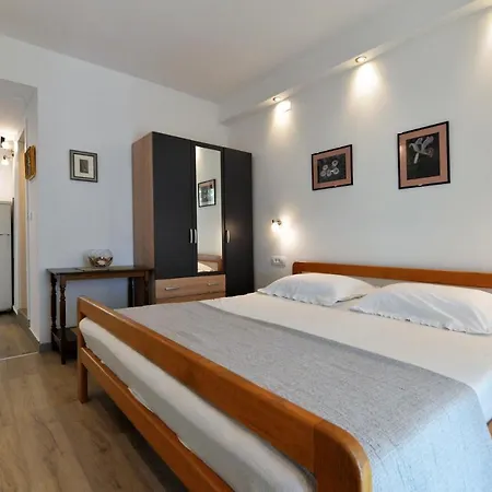 Apartment Rato