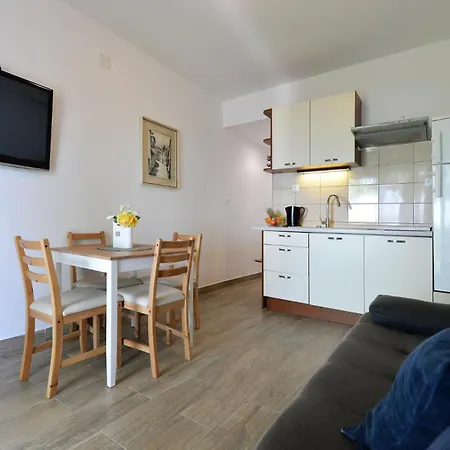 Apartment Rato Murter